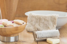 Cuidados de Higiene da Pessoa Idosa em Lares e Centros de Dia  